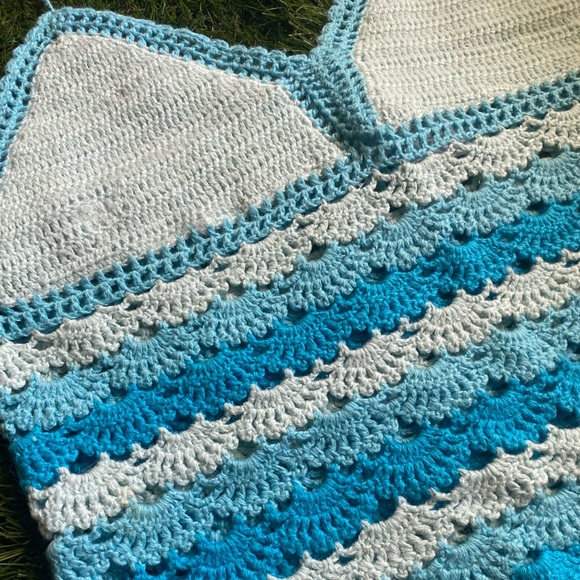 Crotchet Halter Top - Picture 3 of 15